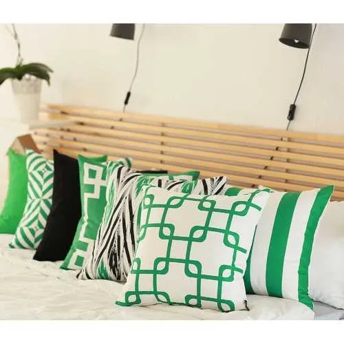 18"x18"Green and White Geometric Decorative Throw Pillow Cover