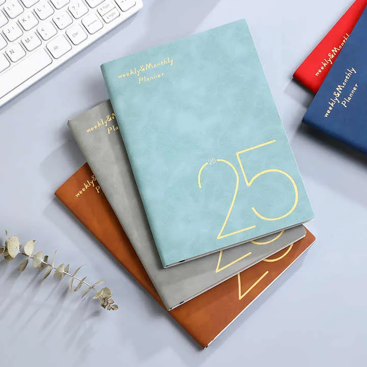 Dashboard Daily Book Year Customizable Notebooks Yearly Planner Custom Planner A5 2025 Planner and Journal Sets لوحة معلومات دفتر يومي سنوي دفاتر ملاحظات قابلة للتخصيص مخطط سنوي مخطط مخصص A5 2025 مجموعات مخطط ومجلة