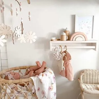 Mobile - Floating Florals