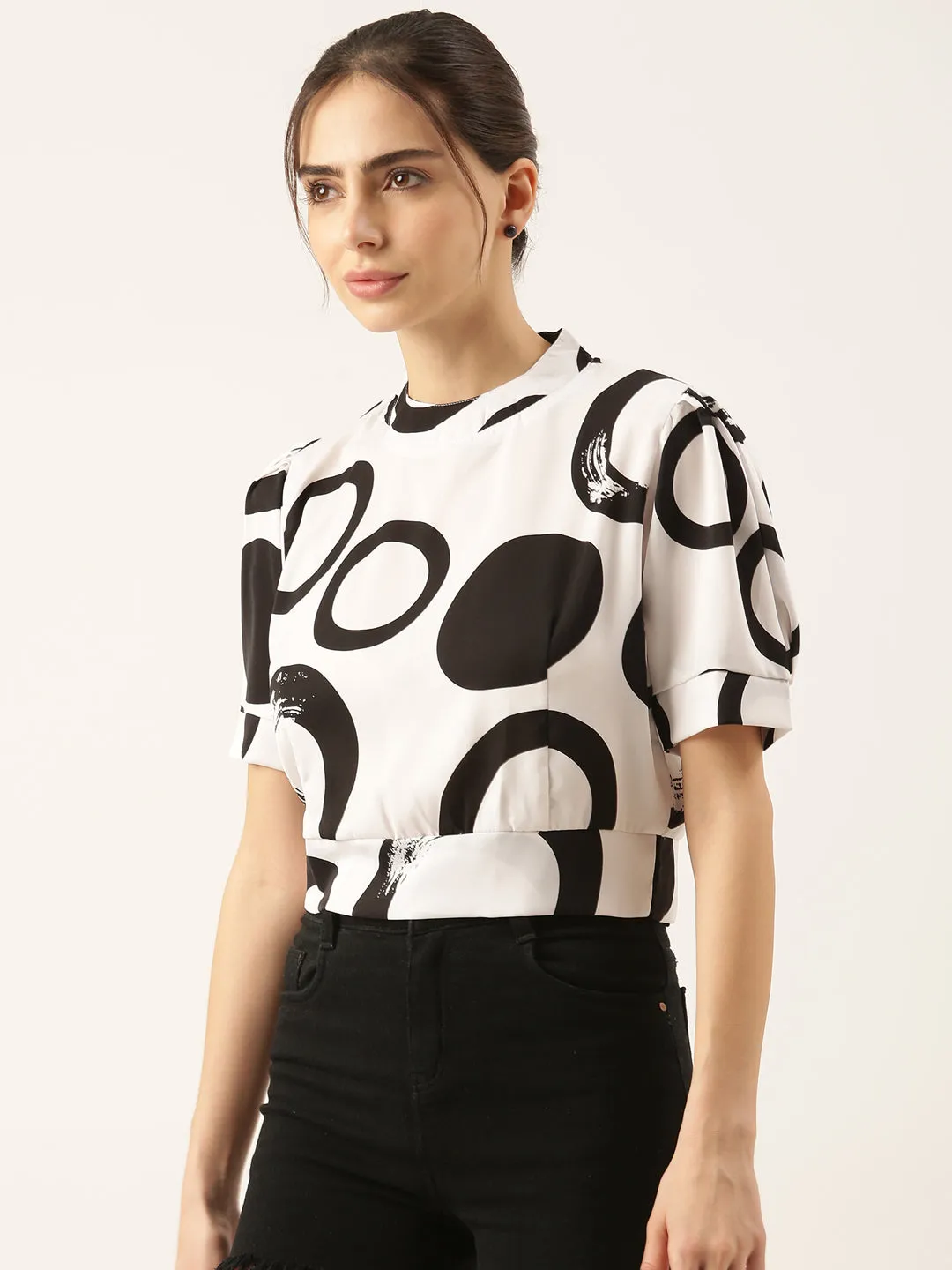 Women White Geometric Print Choker Neck Puff Sleeve Crepe Cinched Waist Crop Top