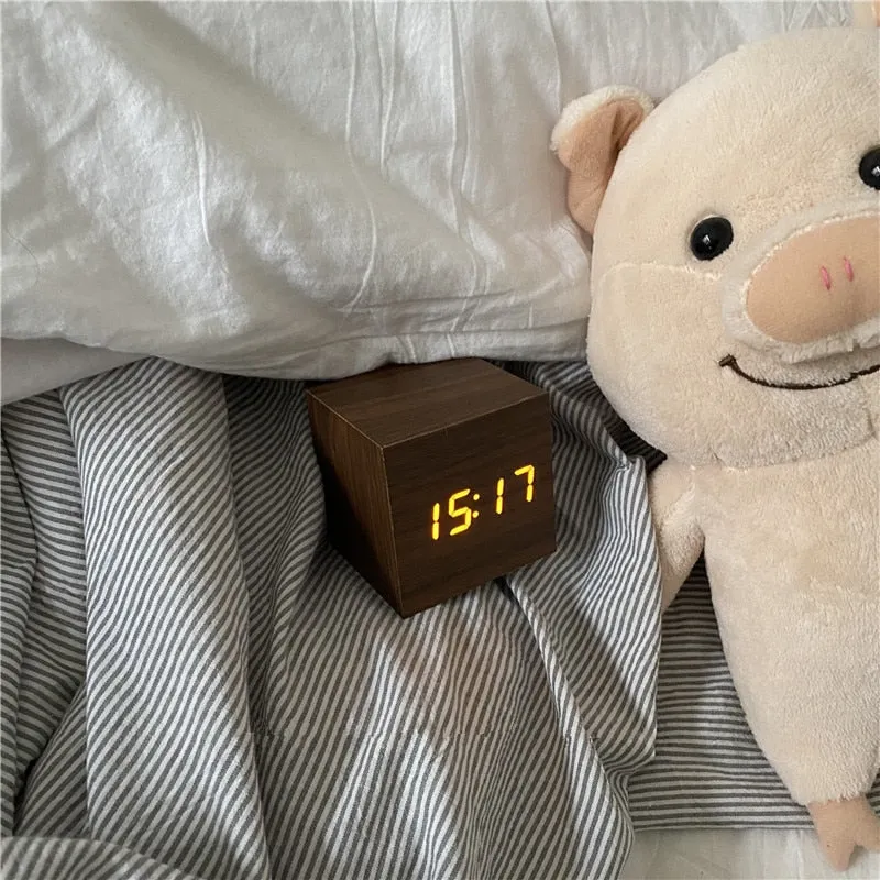 Wood O'clock Digital Clock & Alarm