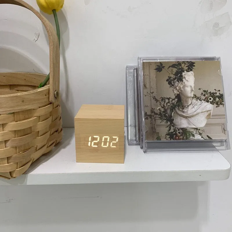 Wood O'clock Digital Clock & Alarm